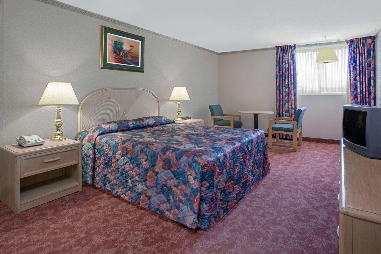 Empire Inn ブランドン エクステリア 写真