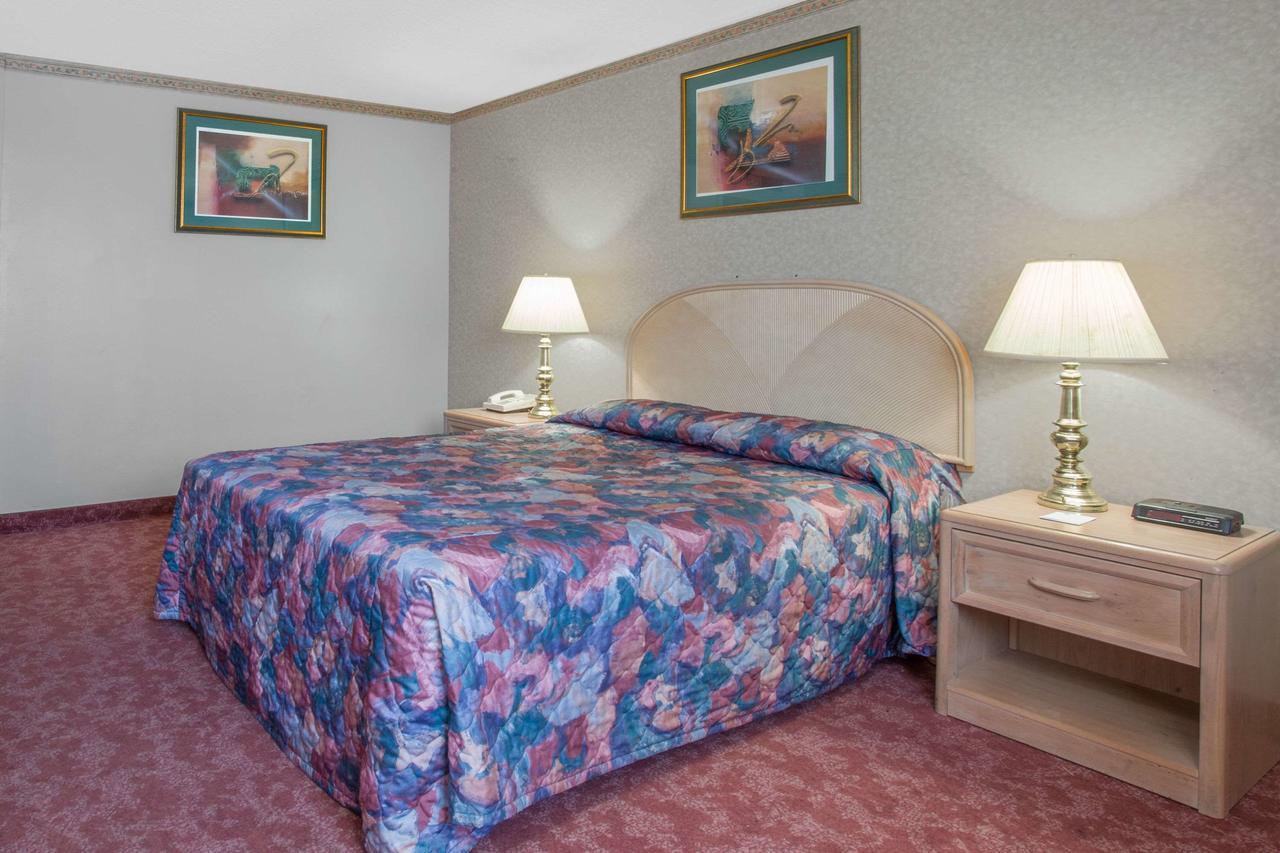 Empire Inn ブランドン エクステリア 写真